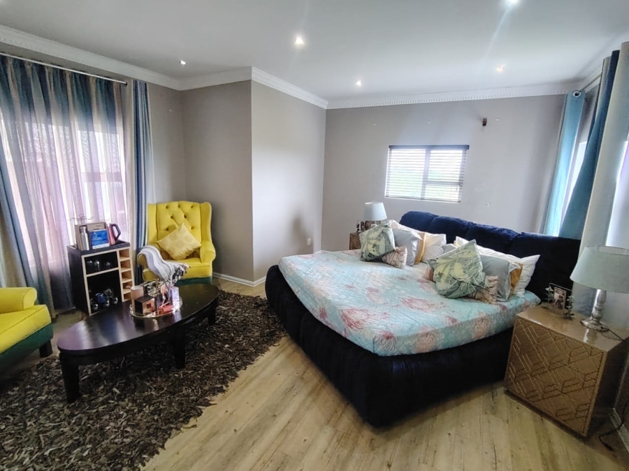 4 Bedroom Property for Sale in Nahoon Valley Park Eastern Cape